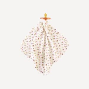 NWT Kate Quinn Rosebud lovely